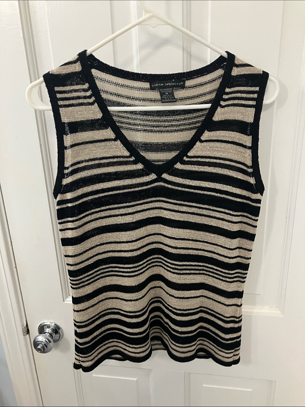 Sarah Spencer Black and Beige/tan Striped V-Neck Knit Tank size Medium